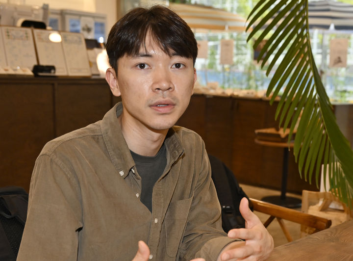 [광주=뉴시스] 광주에서 자립준비청년 커뮤니티 '한울'을 설립해 운영하고 있는 김남중 대표가 단체 설립 취지를 설명하고 있다.. 2025.10.03. pboxer@newsis.com *재판매 및 DB 금지