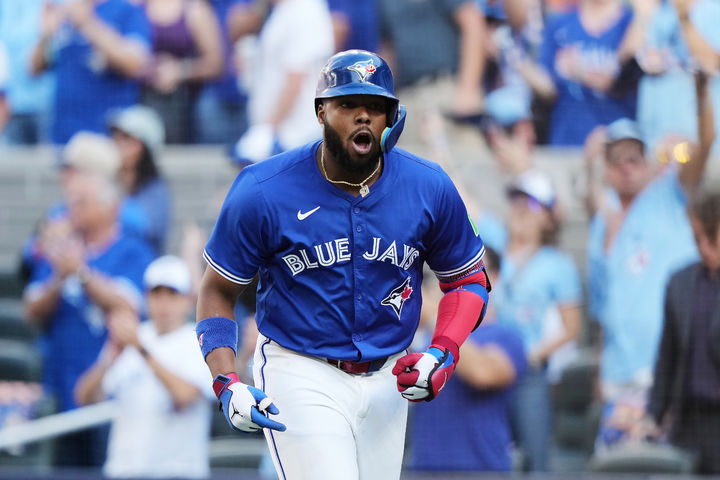 [토론토=AP/뉴시스] 메이저리그 토론토 블루제이스의 간판 타자 블라디미르 게레로 주니어. 2025.10.05.