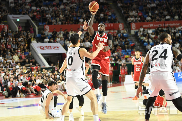 [서울=뉴시스]프로농구 SK 워니. (사진=KBL 제공)