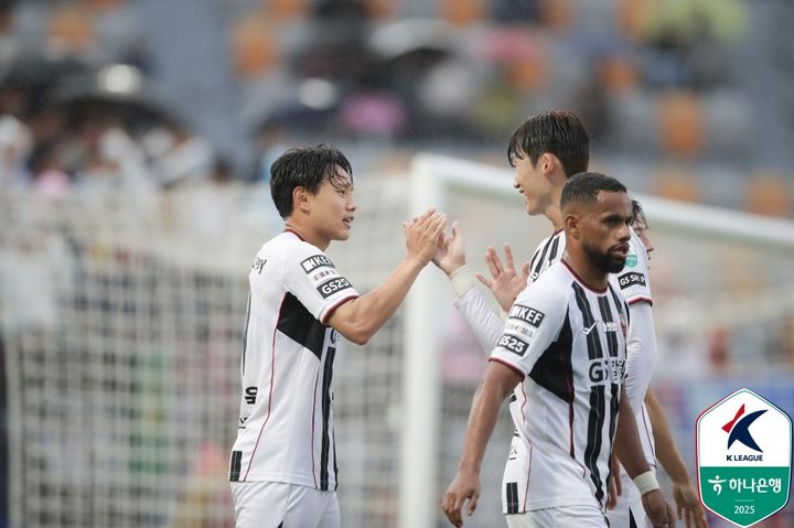 [서울=뉴시스]K리그1 서울 조영욱. (사진=한국프로축구연맹 제공)