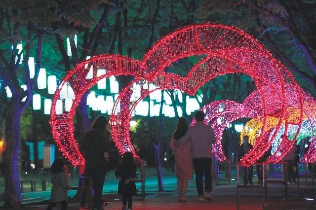 [대전=뉴시스]대전 서구 아트페스티벌. 2025. 10. 07 photo@newsis.com *재판매 및 DB 금지