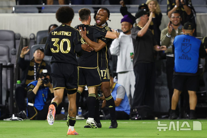 [로스앤젤레스=AP/뉴시스] 미국 프로축구 메이저리그사커(MLS) 로스앤젤레스FC(LAFC) 제레미 에보비세. 2025.10.08.