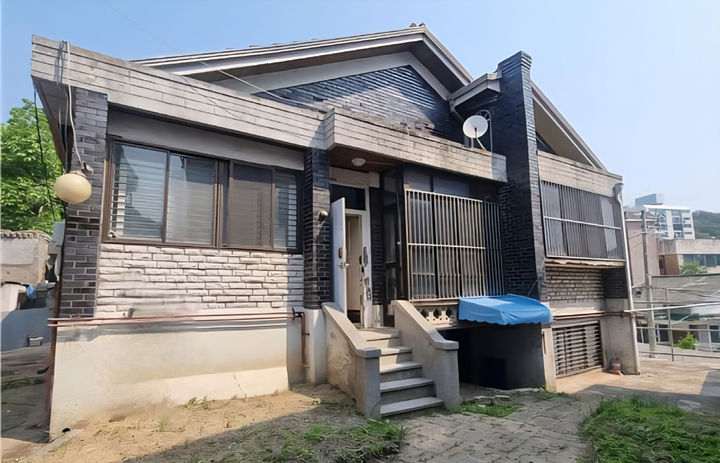 [서울=뉴시스] 한강 작가가 유년시절을 보낸 우이동 옛집 전경. 2025.10.09. (사진=강북구 제공) *재판매 및 DB 금지