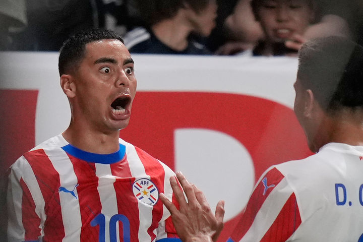 [스이타=AP/뉴시스] 파라과이 남자 축구 대표팀의 미겔 알미론. 2025.10.10.