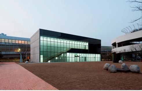 부산시립미술관 별관 이우환 공간 *재판매 및 DB 금지