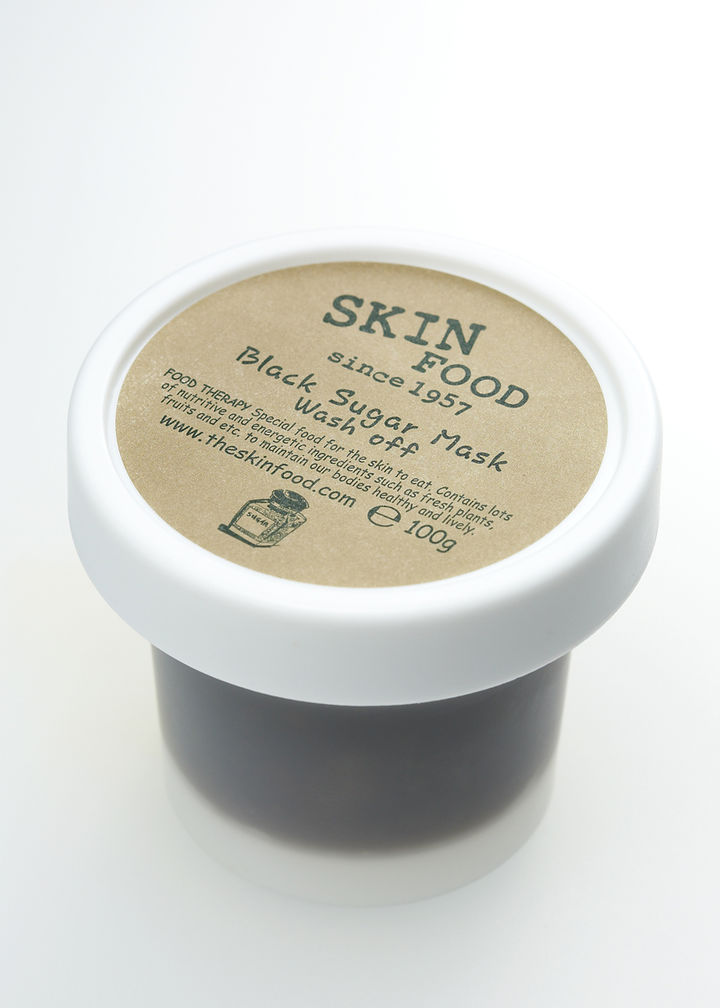[서울=뉴시스] 스킨푸드의 블랙슈가 마스크 워시오프. 해당 제품은 2007년 국내 판매 100만개를 돌파했다. (사진=스킨푸드 제공) *재판매 및 DB 금지