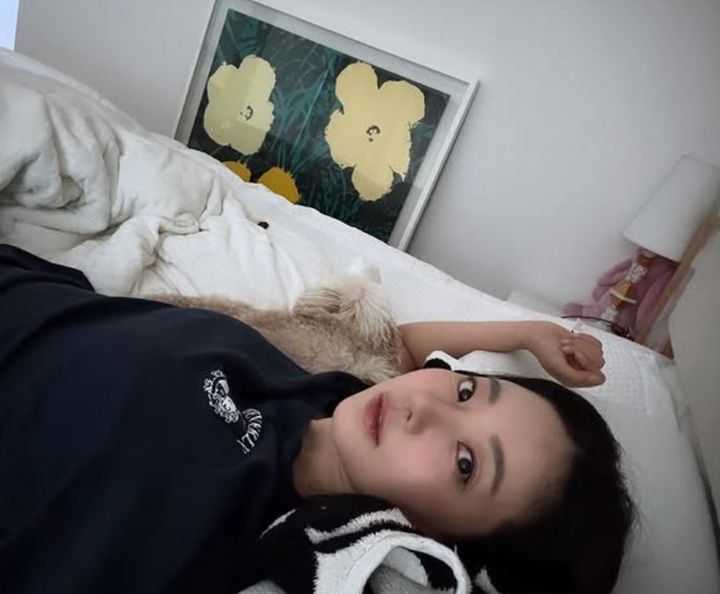 [서울=뉴시스] 김사랑. (사진=김사랑 인스타그램 캡처) 2025.10.10. photo@newsis.com *재판매 및 DB 금지