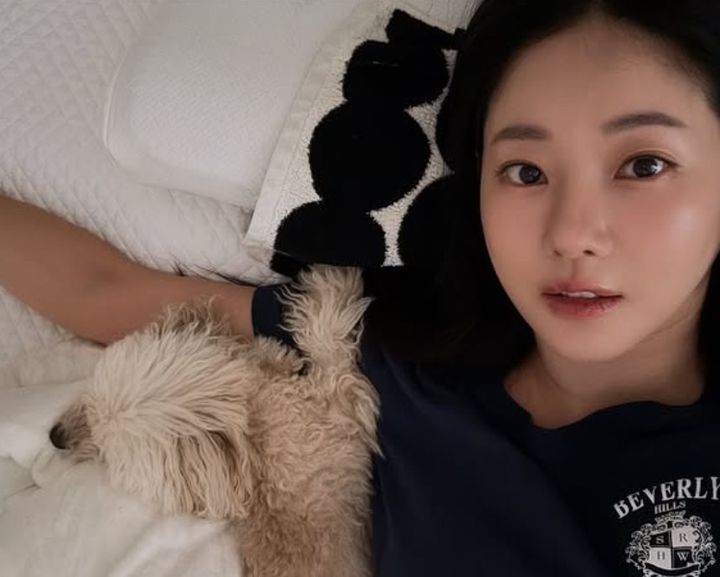 [서울=뉴시스] 김사랑. (사진=김사랑 인스타그램 캡처) 2025.10.10. photo@newsis.com *재판매 및 DB 금지