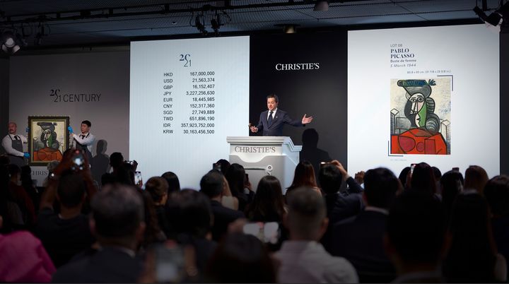 라훌 카다키아 크리스티 신임 아시아 태평양 지역 사장이 크리스티 홍콩 9월 경매에서 피카소 여성의 흉상 경매를 진행했다. 한화 약 354.7억 원에 판매됐다. *재판매 및 DB 금지