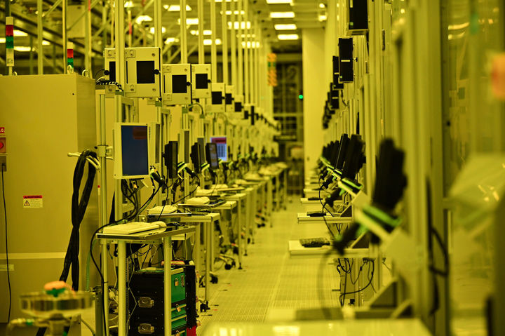 [서울=뉴시스]미국 애리조나주 챈들러에 위치한 인텔 팹52 내부. (사진 = 업체 제공) 2025.10.10. photo@newsis.com *재판매 및 DB 금지