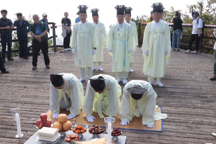 무주·김천·영동, 3도3시군 삼도봉서 "화합·번영 기원"