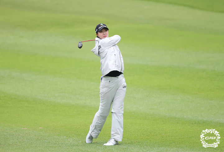 [서울=뉴시스] 권서연, 한국여자프로골프(KLPGA) 투어 놀부·화미 마스터즈 첫날 공동 1위. (사진=KLPGA 제공) *재판매 및 DB 금지