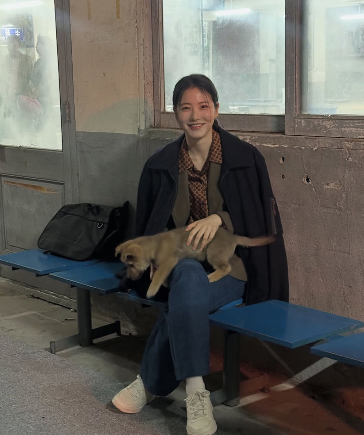 [서울=뉴시스] 배우 신예은. (사진=신예은 인스타그램 캡처) 2025.10.13. photo@newsis.com *재판매 및 DB 금지