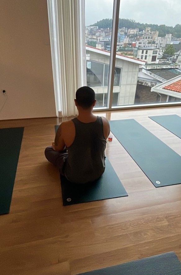 [서울=뉴시스] 던밀스. (사진=던밀스 인스타그램) 2025.10.13. photo@newsis.com *재판매 및 DB 금지