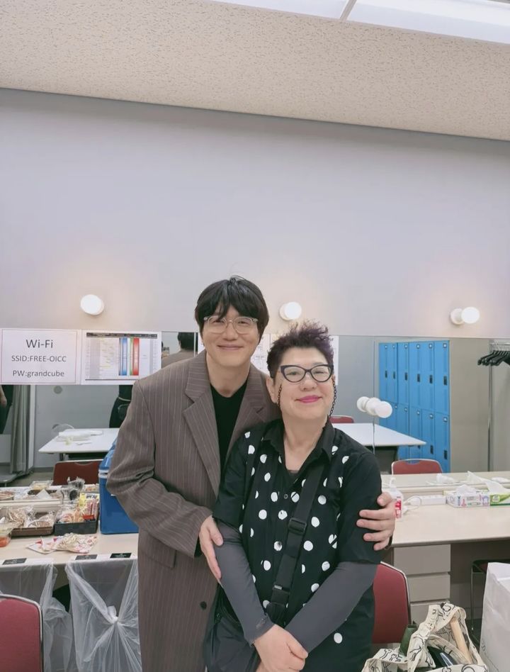 [서울=뉴시스] 성시경(왼쪽), 양희은. (사진=성시경 인스타그램 캡처) 2025.10.13. photo@newsis.com *재판매 및 DB 금지