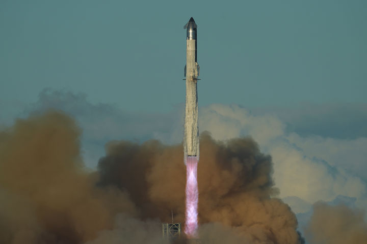 "스페이스X 효과" 우주항공 테마주·ETF '훨훨' - 뉴스 썸네일 이미지