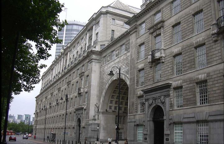 [서울=뉴시스] 영국 보안국(MI5) 청사 '테임스 하우스'(출처: 위키피디아) 2025.10.14. *재판매 및 DB 금지