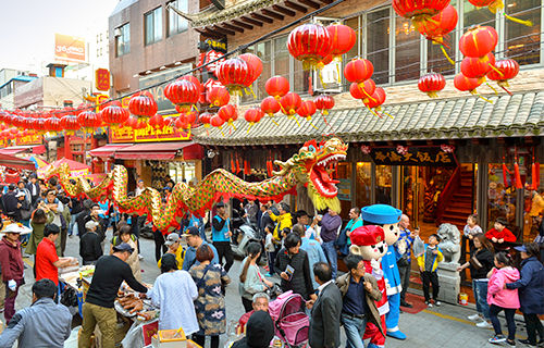 [부산=뉴시스] 2024년 부산차이나타운 문화축제 사진. (사진=부산문화재단 제공) 2025.10.14. photo@newsis.com *재판매 및 DB 금지