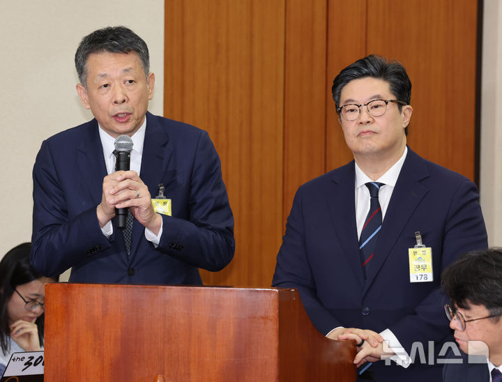 검찰, '홈플러스 사태' MBK 회장·부회장 구속영장 청구