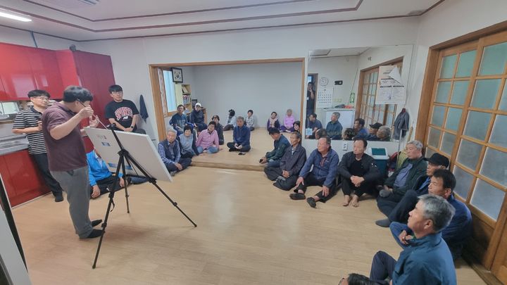 [합천=뉴시스] 합천군 주민 공청회 대병면 회양1지구 재해복구사업 (사진=합천군 제공) 2025. 10. 16. photo@newsis.com *재판매 및 DB 금지