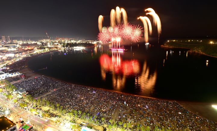 [울산=뉴시스] 2024 울산불꽃축제 모습. (사진=뉴시스 DB). photo@newsis.com *재판매 및 DB 금지