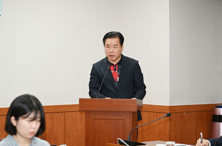 [울산=뉴시스] 구미현 기자 = 울산 중구의회는 16일 김도운 의원(사진)이 대표발의한 병영4.4독립만세운동 기념에 관한 조례안이 해당 상임위원회에서 원안 가결됐다고 밝혔다. (사진=울산 중구의회 제공) 2025.10.16. photo@newsis.com *재판매 및 DB 금지