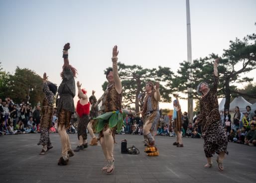 [서울=뉴시스] 서울시 유일 선사시대 배경으로 열리는 강동선사문화축제. 2025.10.16. (사진=강동구 제공) *재판매 및 DB 금지