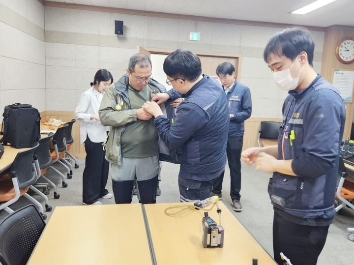 [함양=뉴시스] 함양군 2025년 하반기 작업환경측정 (사진=함양군 제공) 2025. 10. 17. photo@newsis.com *재판매 및 DB 금지