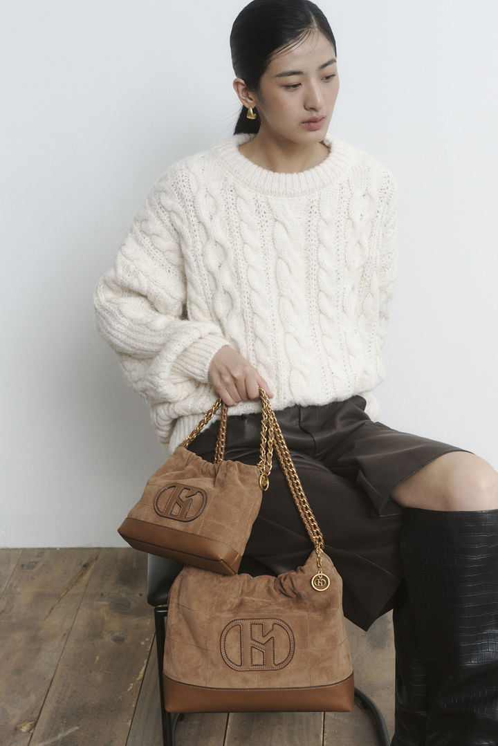 LF 헤지스 액세서리 스웨이드 백.(사진=LF 제공) *재판매 및 DB 금지