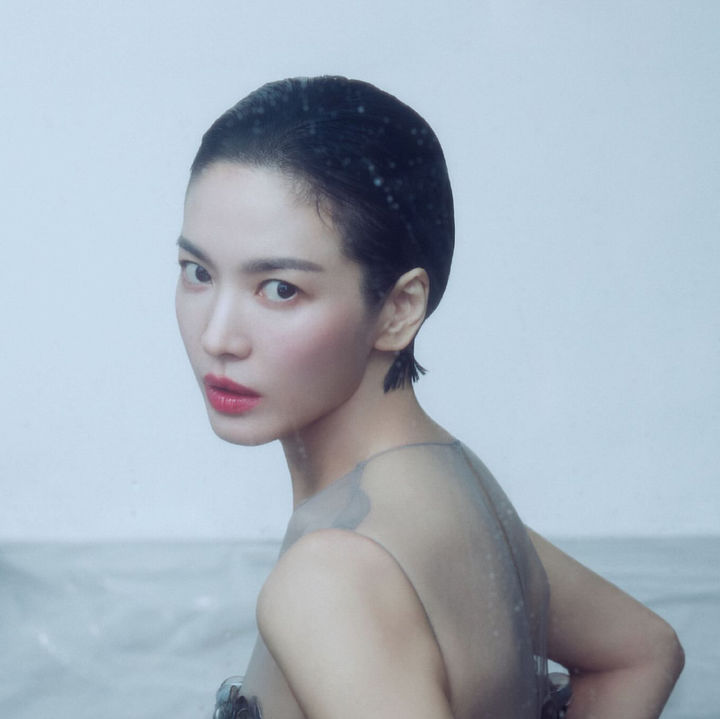 [서울=뉴시스] 배우 송혜교. (사진=송혜교 인스타그램 캡처) 2025.10.17. photo@newsis.com *재판매 및 DB 금지