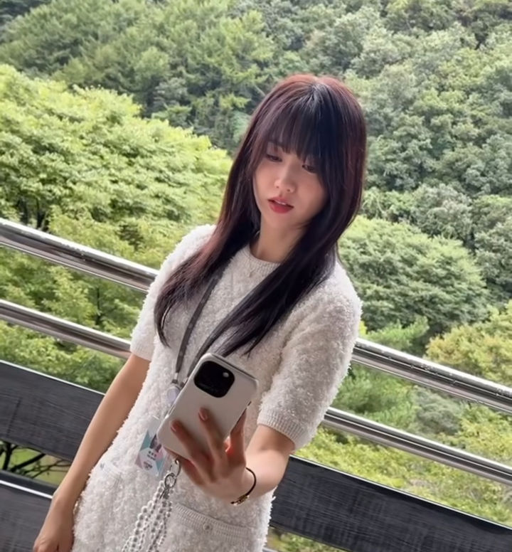 [서울=뉴시스] 배우 박하선. (사진=박하선 인스타그램 캡처) 2025.10.17. photo@newsis.com *재판매 및 DB 금지