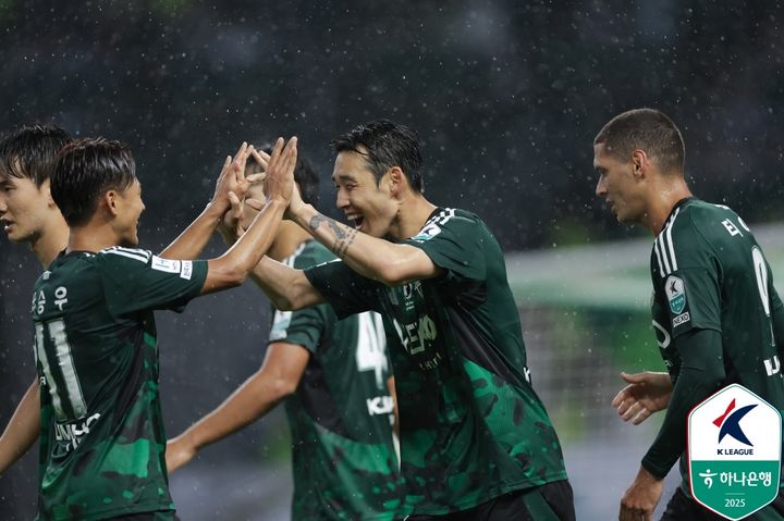 [서울=뉴시스]K리그1 전북 송민규. (사진=한국프로축구연맹 제공)