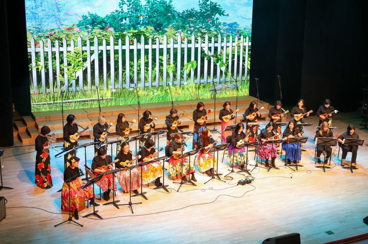 [수원=뉴시스] 새빛문화예술클럽 앞마당 콘서트. (사진=수원문화재단 제공) 2025.10.18. photo@newsis.com *재판매 및 DB 금지