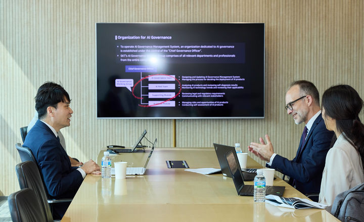 SKT, 유엔 인권최고대표사무소와 책임 있는 AI 논의