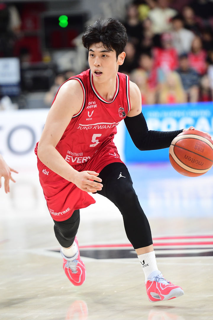 [서울=뉴시스] 프로농구 안양 정관장의 변준형. (사진=KBL 제공)