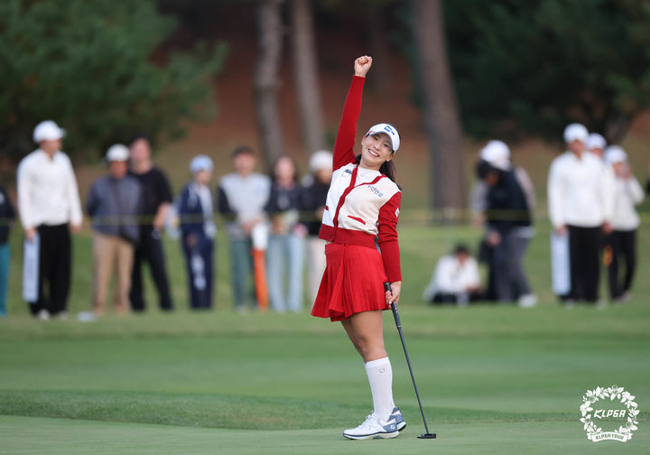 [서울=뉴시스] 한국여자프로골프(KLPGA) 투어 상상인·한경 와우넷오픈에서 우승한 이율린. (사진=KLPGA 제공) *재판매 및 DB 금지