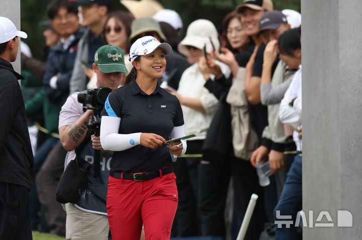 김세영 골프선수 나이 프로필 학력 고향 가족 우승상금 경력 - BMW 레이디스 챔피언십 김세영 대회장 모습