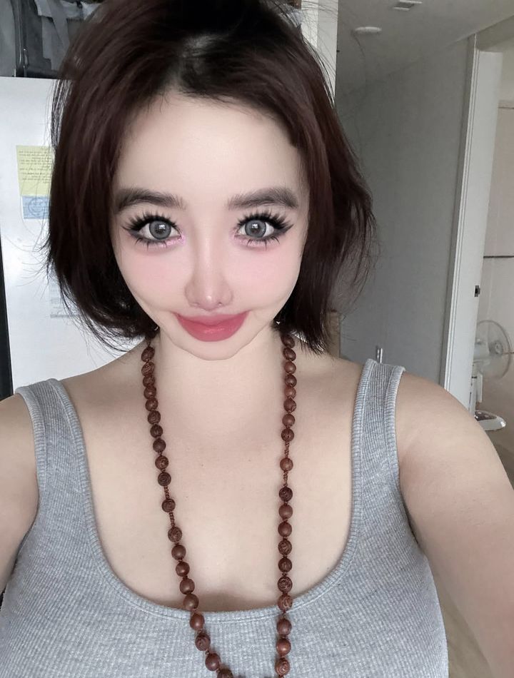 [서울=뉴시스] 박봄. (사진=박봄 인스타그램 캡처) 2025.10.20. photo@newsis.com *재판매 및 DB 금지