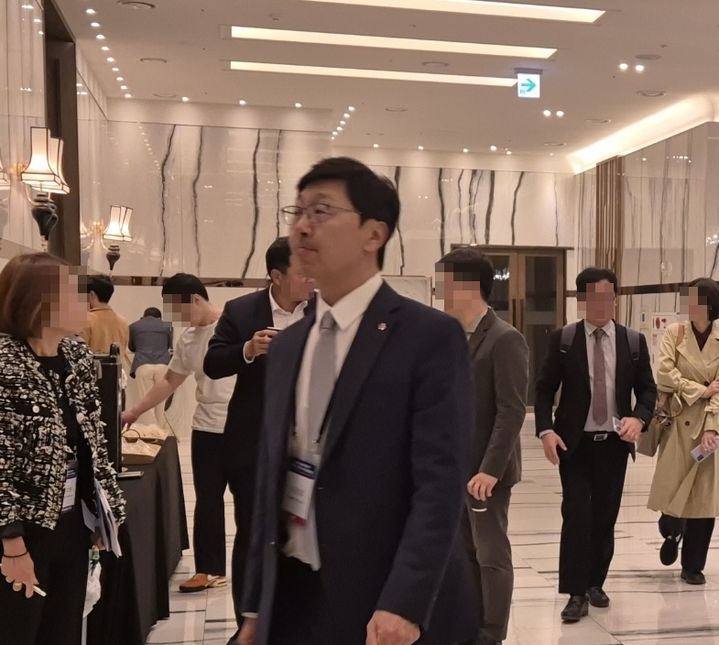 [서울=뉴시스] 동효정 기자 = 이창엽 롯데웰푸드 대표가 20일 오후 서울 여의도 중소기업중앙회에서 열린 '2025 식품산업 ESG 공동실천 선언식'에 참석했다. *재판매 및 DB 금지