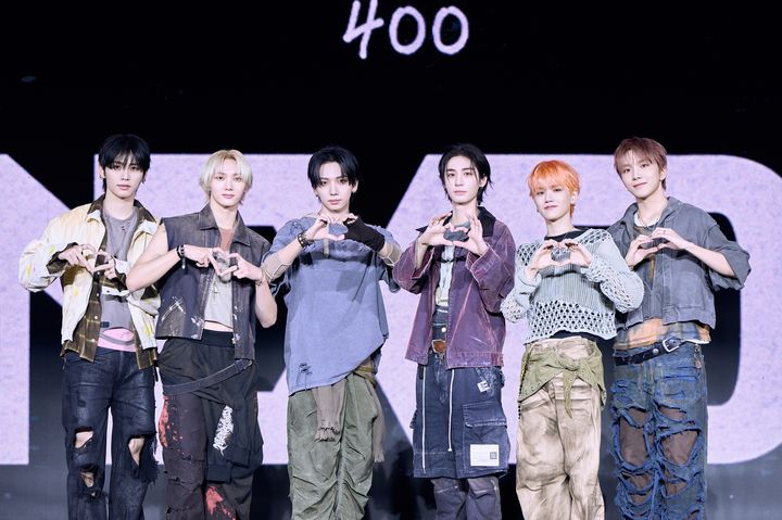 [서울=뉴시스] 그룹 보이넥스트도어의 명재현이 20일 서울 강서구 KBS 아레나에서 열린 미니 5집 '디 액션'(The Action) 발매 기념 쇼케이스에서 포즈를 취하고 있다. (사진=KOZ엔터테인먼트 제공) 2025.10.20. photo@newsis.com *재판매 및 DB 금지