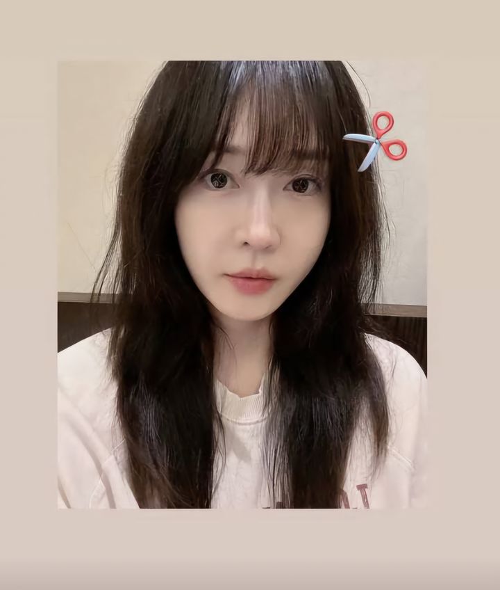 [서울=뉴시스] 성유리. (사진=성유리 인스타그램 캡처) 2025.10.20. photo@newsis.com *재판매 및 DB 금지