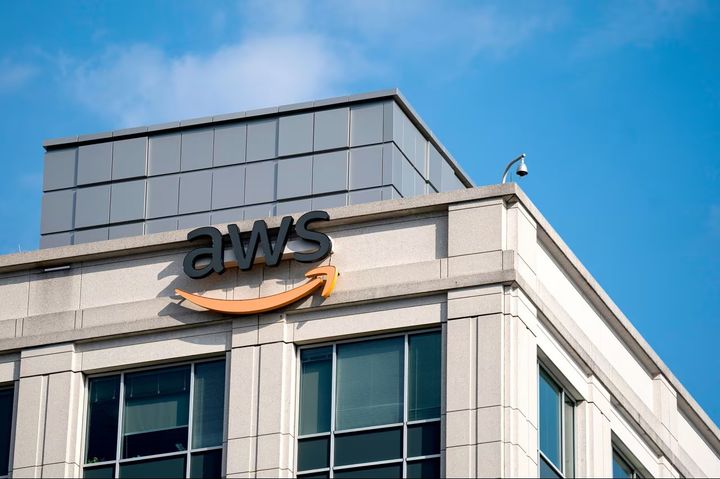 미 버지나아주 헌던 소재 AWS 사무소 *재판매 및 DB 금지