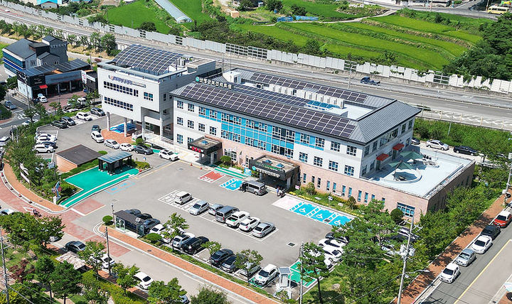 [산청=뉴시스] 산청군보건의료원 전경 (사진=산청군 제공) 2025. 10. 21. photo@newsis.com *재판매 및 DB 금지