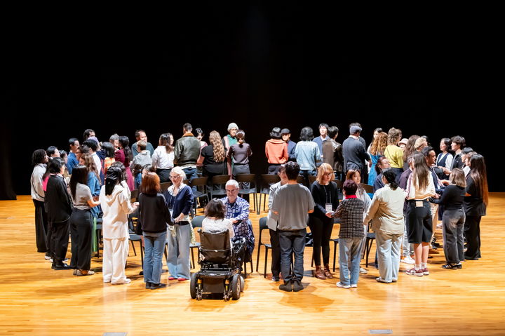 '팸스 초이스'에서 코끼리는 웃는다의 마주하고 마주하니. (사진=예경 제공) *재판매 및 DB 금지