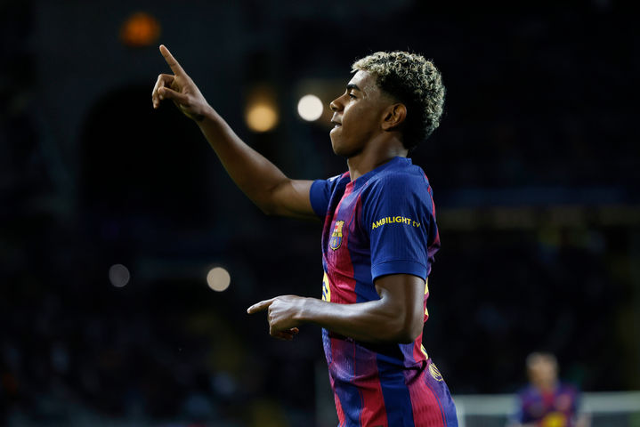 [바르셀로나=AP/뉴시스] 라민 야말(바르셀로나), 2025년 국제축구선수협회(FIFPRO) 월드 베스트 11 선정. 2025.10.21.