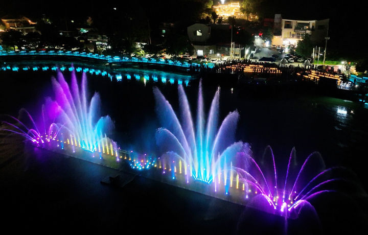 [대전=뉴시스] 대전 유성구, 방동 윤슬거리 음악분수. (사진= 유성구 제공) *재판매 및 DB 금지