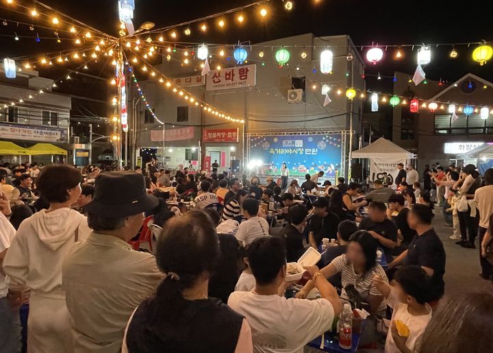 [청주=뉴시스] 충북 청주시 육거리야시장. photo@newsis.com *재판매 및 DB 금지