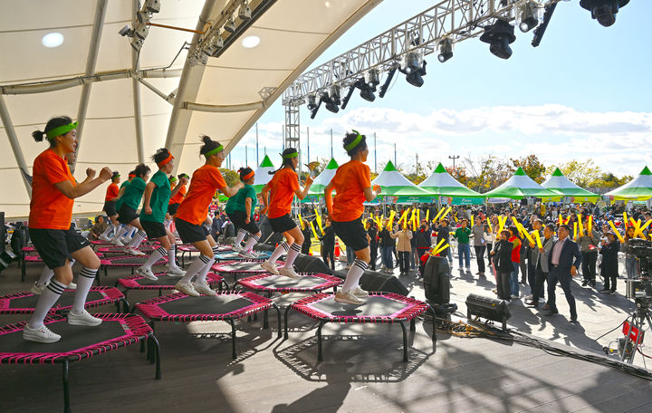 [광주=뉴시스] 지난해 열린 광주 서구 어울림한마당. (사진=서구 제공) 2025.10.22. photo@newsis.com *재판매 및 DB 금지