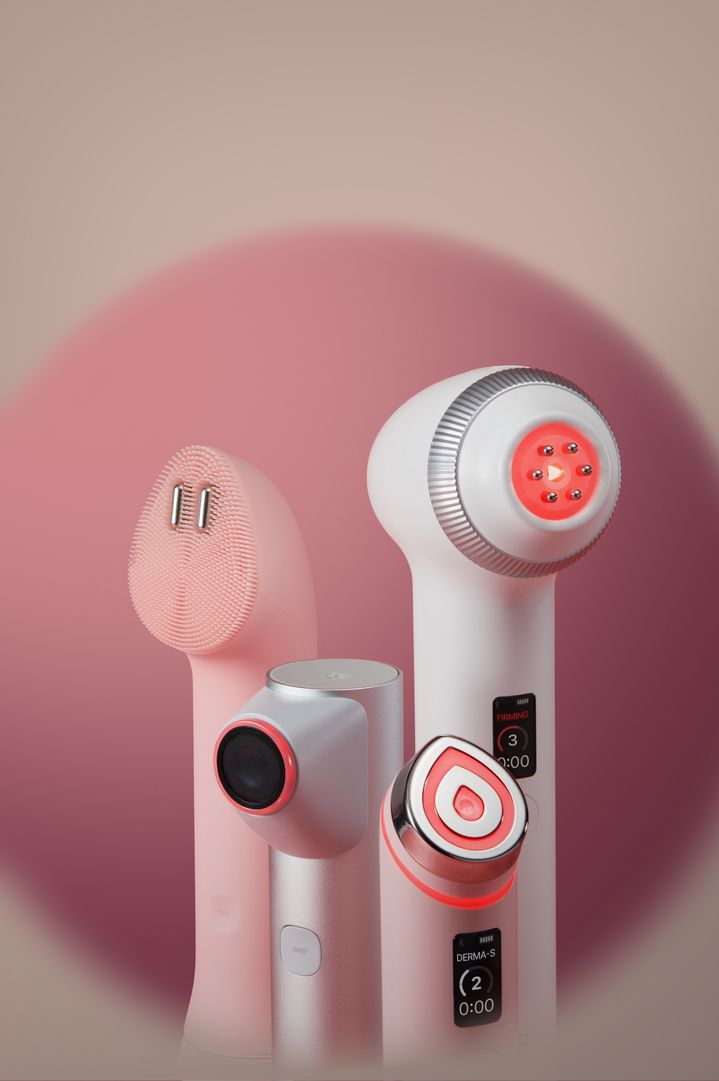 에이피알 '메디큐브 에이지알(AGE-R)' 2세대 뷰티 디바이스.(사진=에이피알 제공) *재판매 및 DB 금지