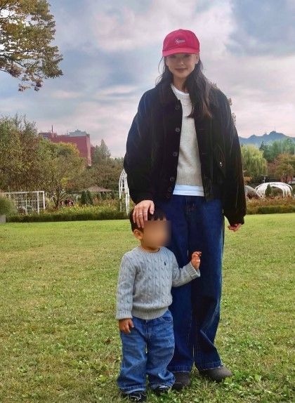 [서울=뉴시스] 리듬체조 선수 출신 방송인 손연재가 아들과 함께한 근황을 전했다. (사진=손연재 인스타그램 캡처) 2025.10.22. photo@newsis.com *재판매 및 DB 금지